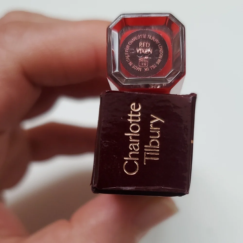 New Authentic Charlotte Tilbury Lip Lustre Luxe Colour-Lasting Lip Lacquer - Red